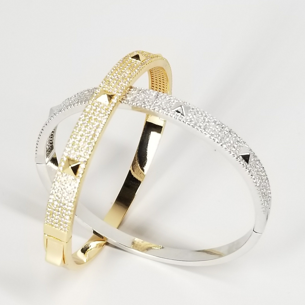 NEW Studs Micro Pave Diamond CZ Bracelet - Picture 4 of 8